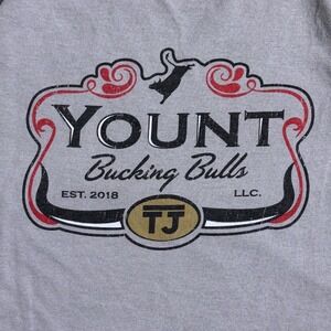 Gildan DryBlend Yount Bucking Bulls Graphic T-Shirt Mens 2XL Gray Short Sleeve
